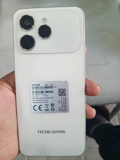 Urjent Sell Tecno spark 40 6+128 6 month ki waranty baki hai
