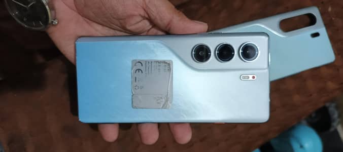 Tecno camon 40 pro