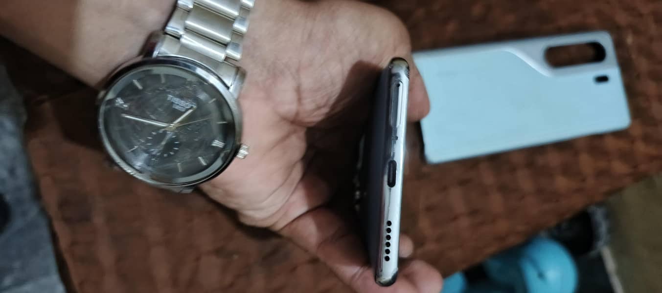 Tecno camon 40 pro 1