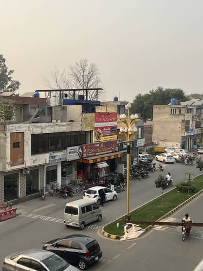 10 Marla Best location & in best price plot for sale