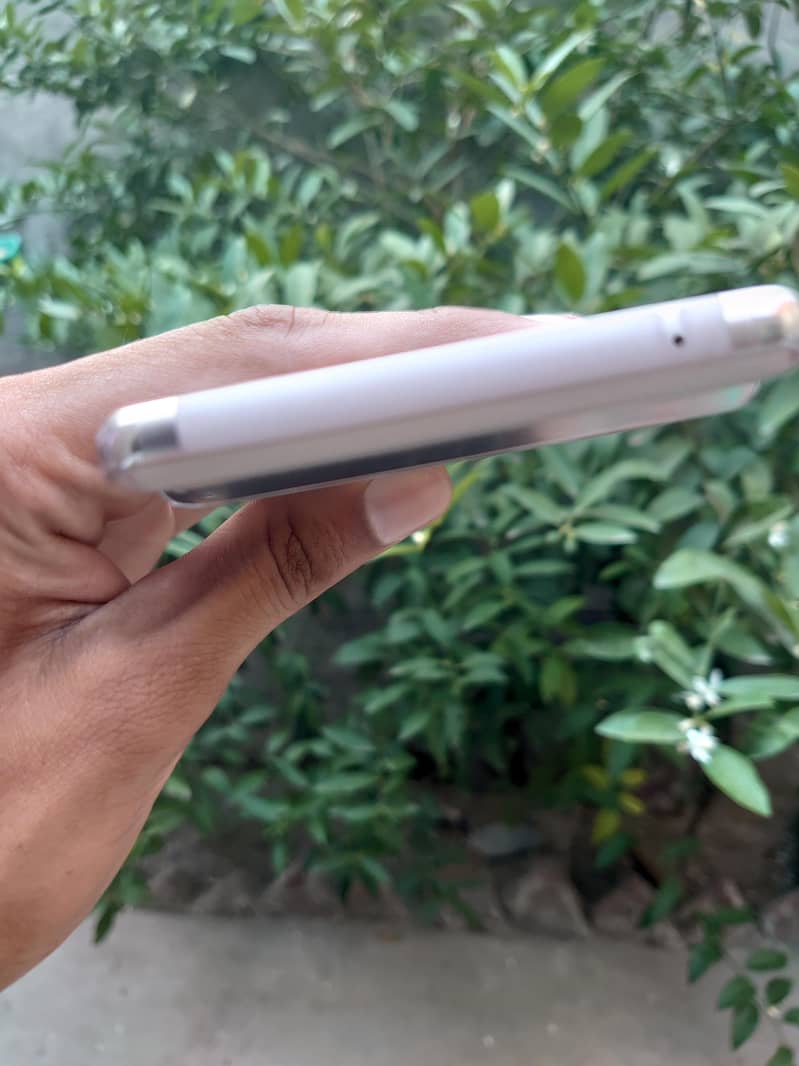 Google Pixel 6 pro 4