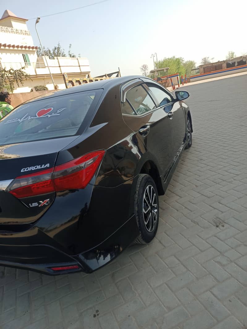 Corolla XLI 3