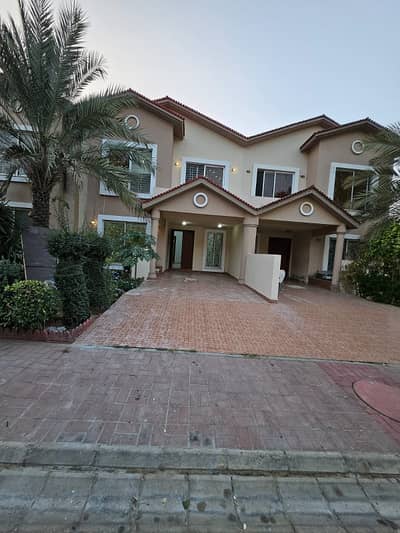 152 Sq Yd General Villa For Sale Precinct-11A. 3 Bedrooms | Drawing, Dining, Closed Italian Kitchen & TV Lounge. Near Entrance | Near Murree Point | Huge Greenbelt | Close to Parks, Mosques & Shopping Gallery. Just 8 Min Drive from Main Gate.