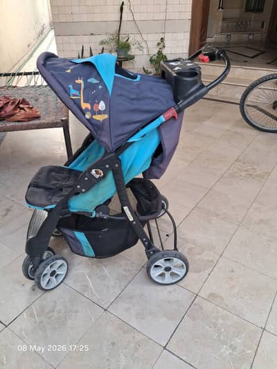 Pram stroller for sale imported fro  babyplanet ksa  in good condition