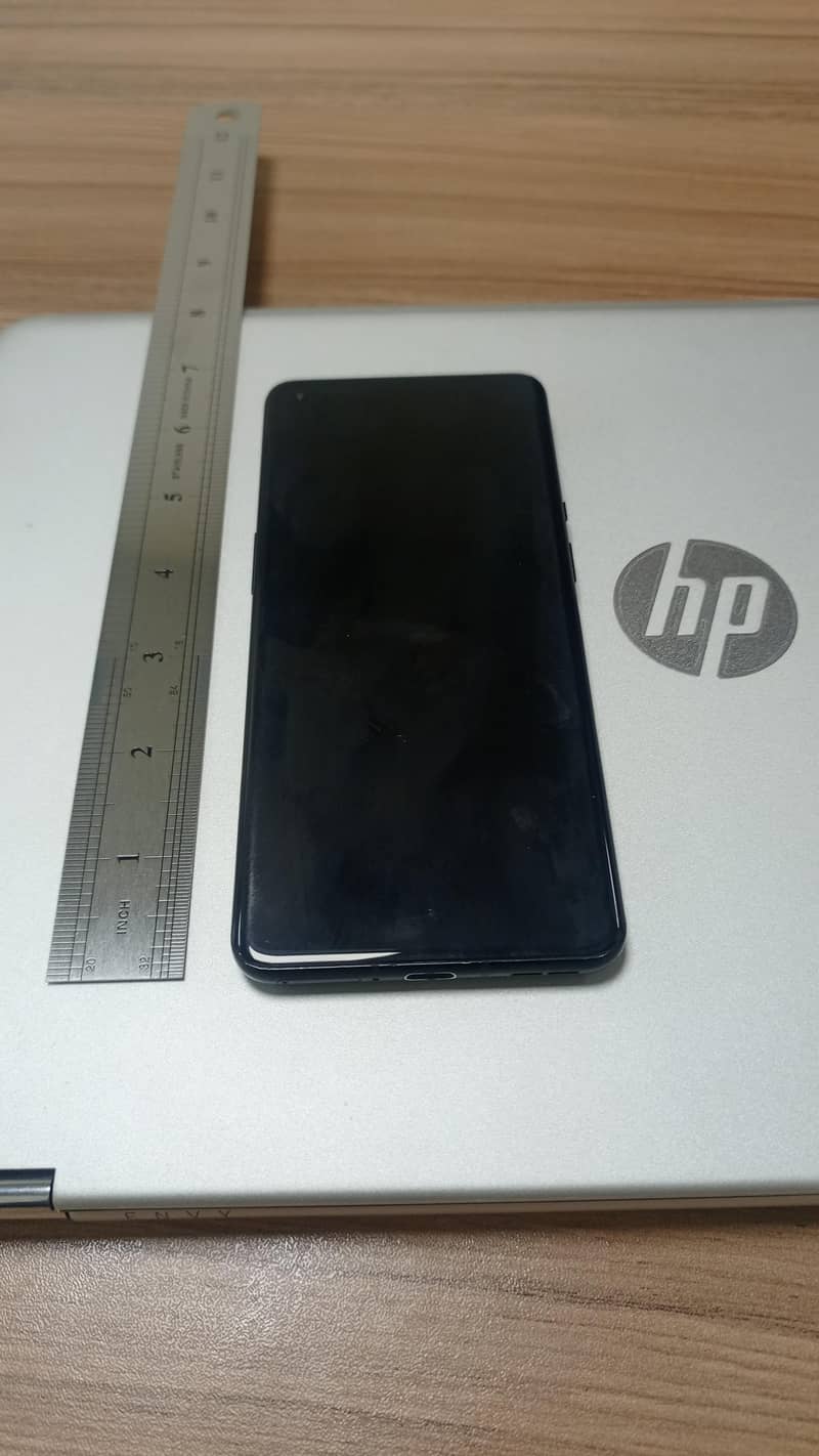One plus 9 Pro 1