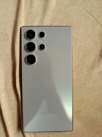 Samsung s24 Ultra 12/256. Mint 10/10 condition