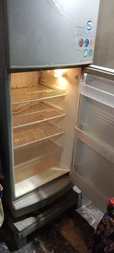 PEL Refrigerator in good working condition