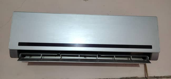 AC FOR SELL