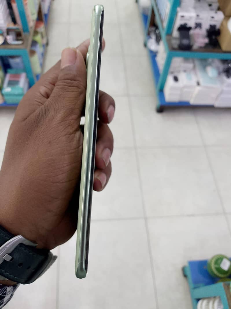 techno spark 40 pro plus 2