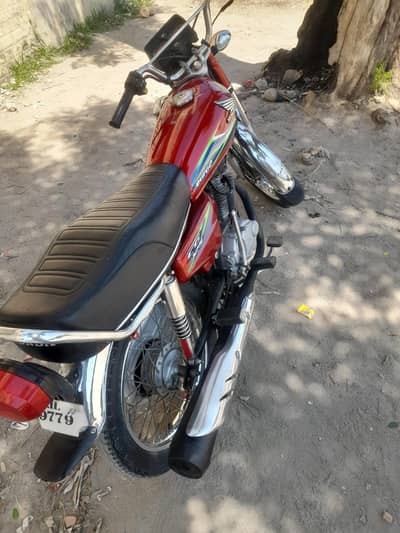 Honda cg125 lush condition total janvan Rawalpindi nmbr