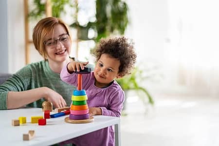 baby sitter chahie hayatabad main 03185335373 call or WhatsApp