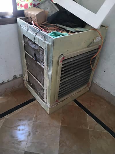 solar Cooler , Solar plate, AC/Cc adapter , Cooler stand for sale