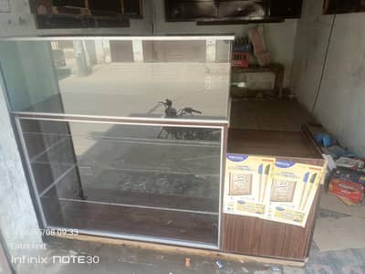 new counter 12mm glass urgent for sale in bilal chowk multan