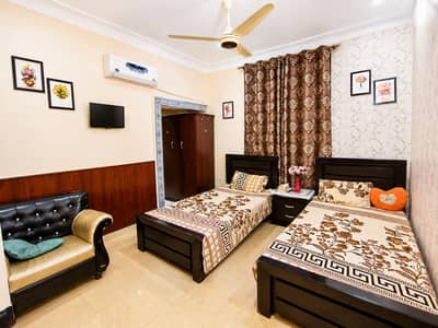 Luxury AC rooms for females  at gulghast Multan