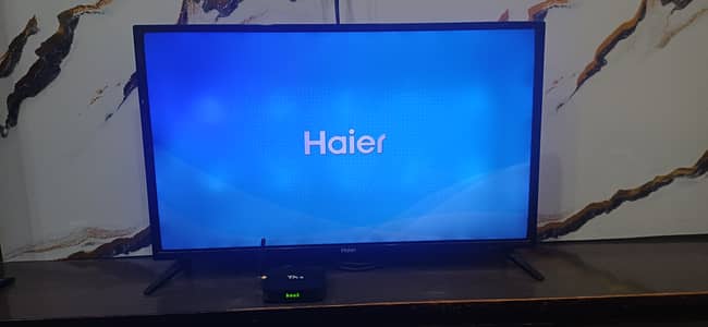 32" Hair LCD with Andriod Box
