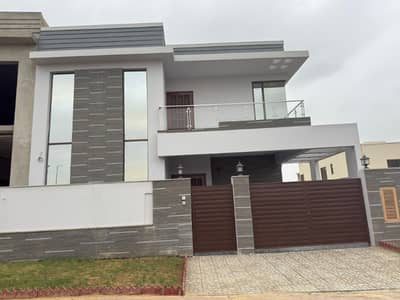 272 Sq Yd Villa For Sale Precinct-6. A+ Construction | 4 or 5 Beds | Drawing, Dining, Lounge, Modern Kitchen & Greasy Kitchen. Just 5 Mins Drive from Main Gate | Near Park, Mosque, Beacon House School, Midway Commercial & Bahria Heights.
