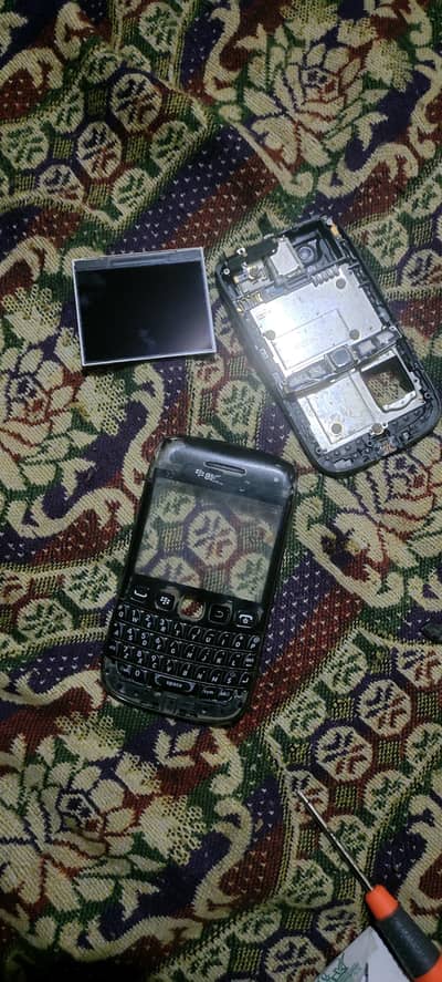 blackberry bold 5 9790