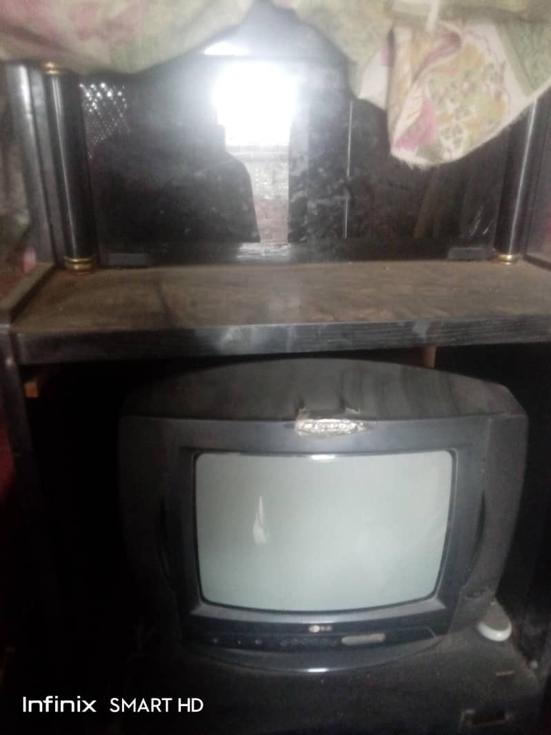 TV Trolley 1
