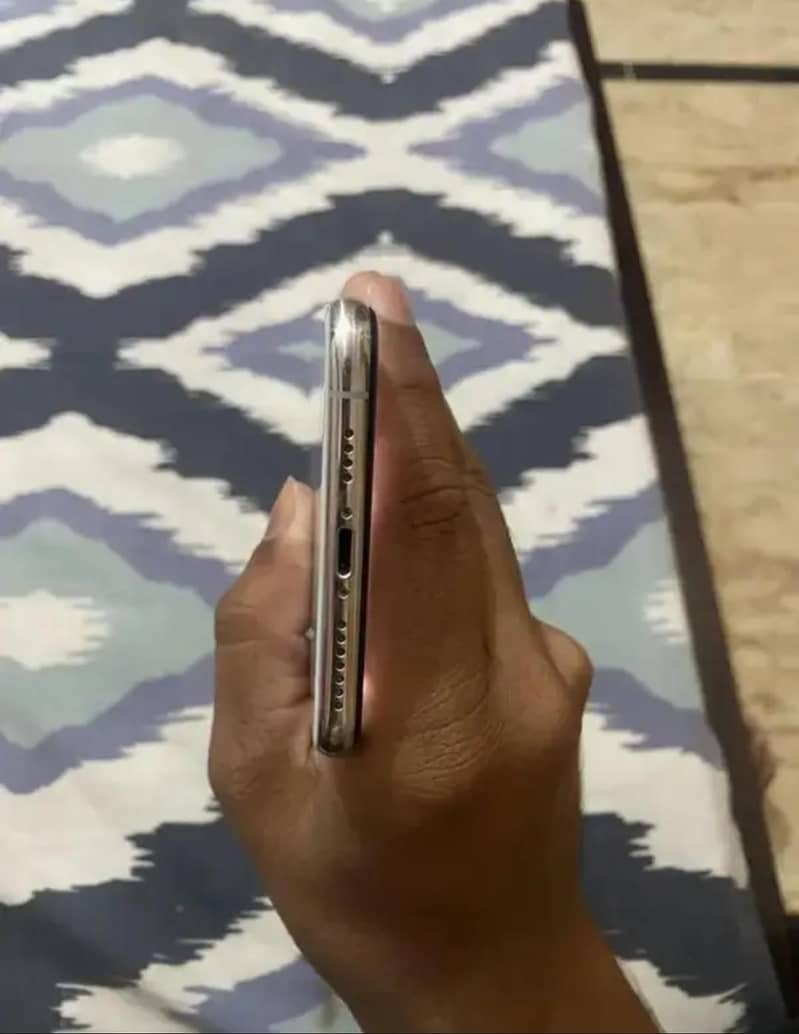 iphone xs max 1