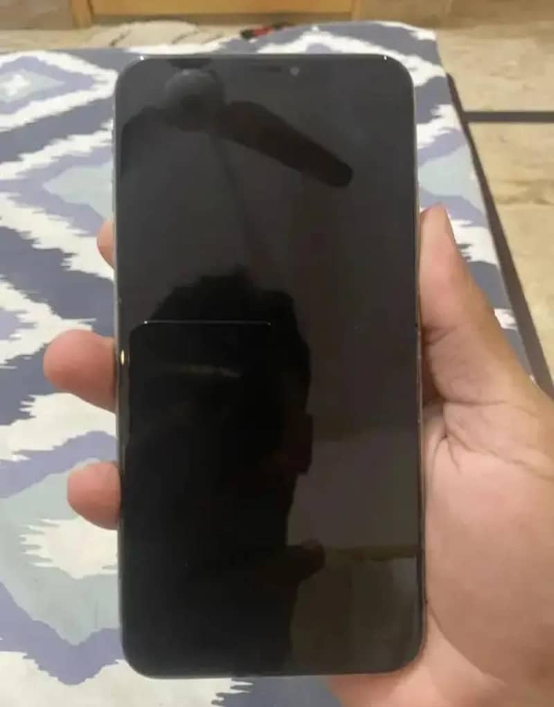 iphone xs max 3