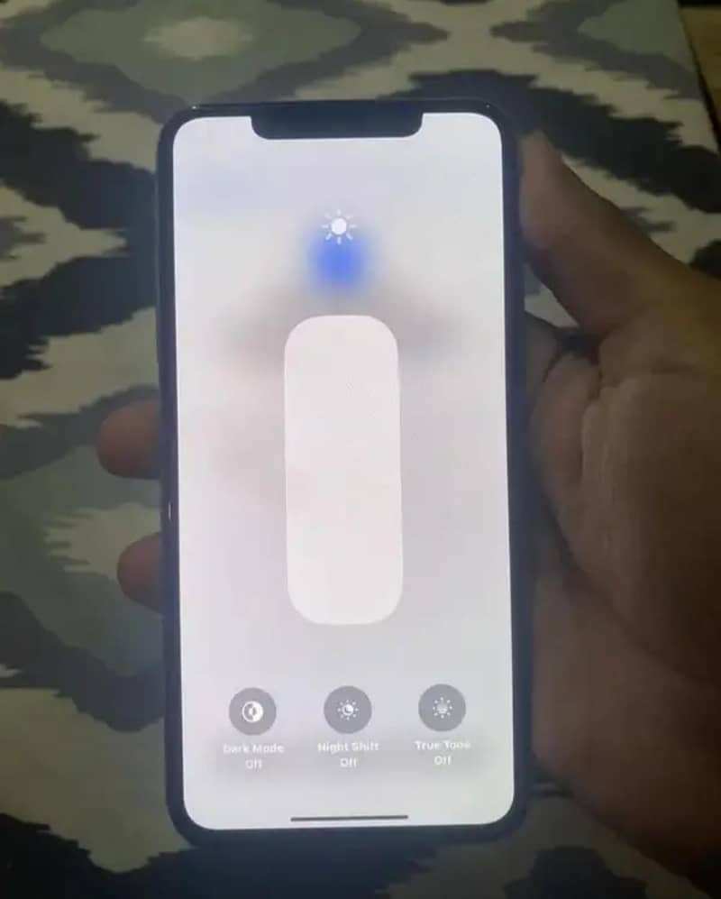 iphone xs max 4