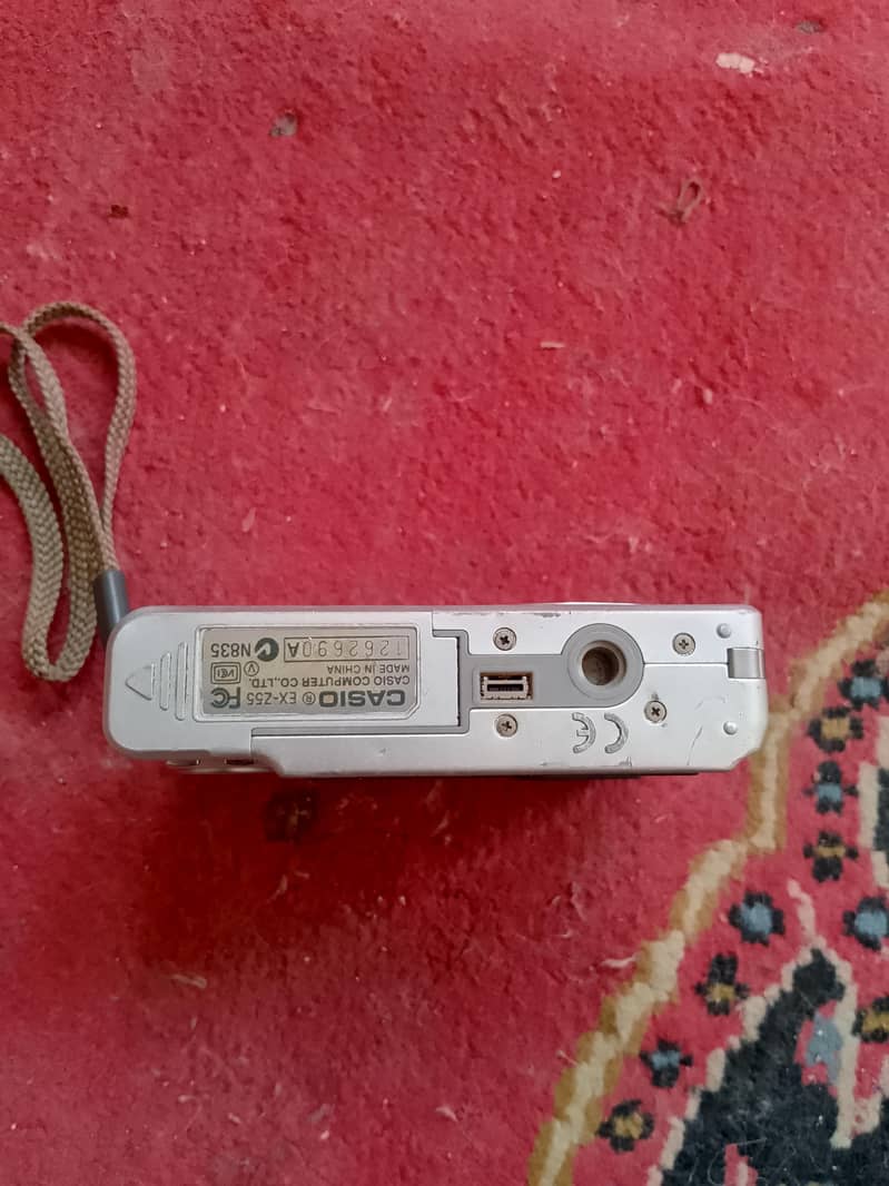 Casio Exilim camera 4