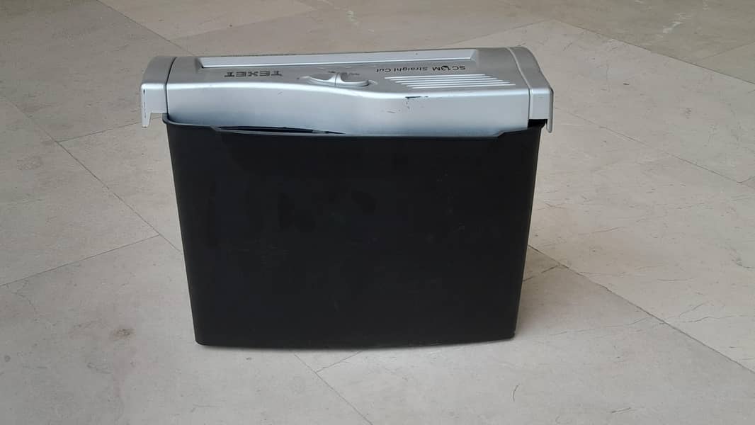 paper shredder 0