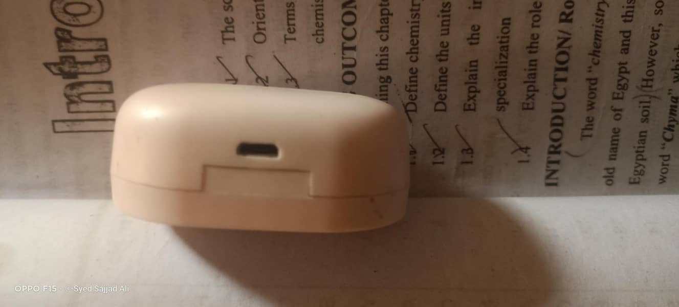 A6s Earbuds 1