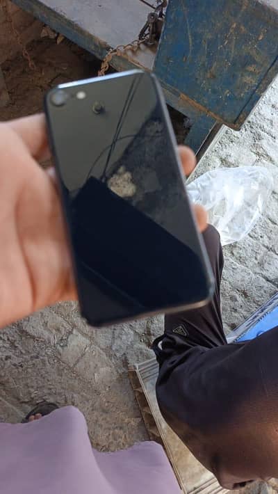 I phone se 20 23 3rd generation