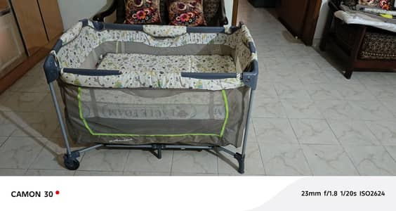 Mothers love baby cot