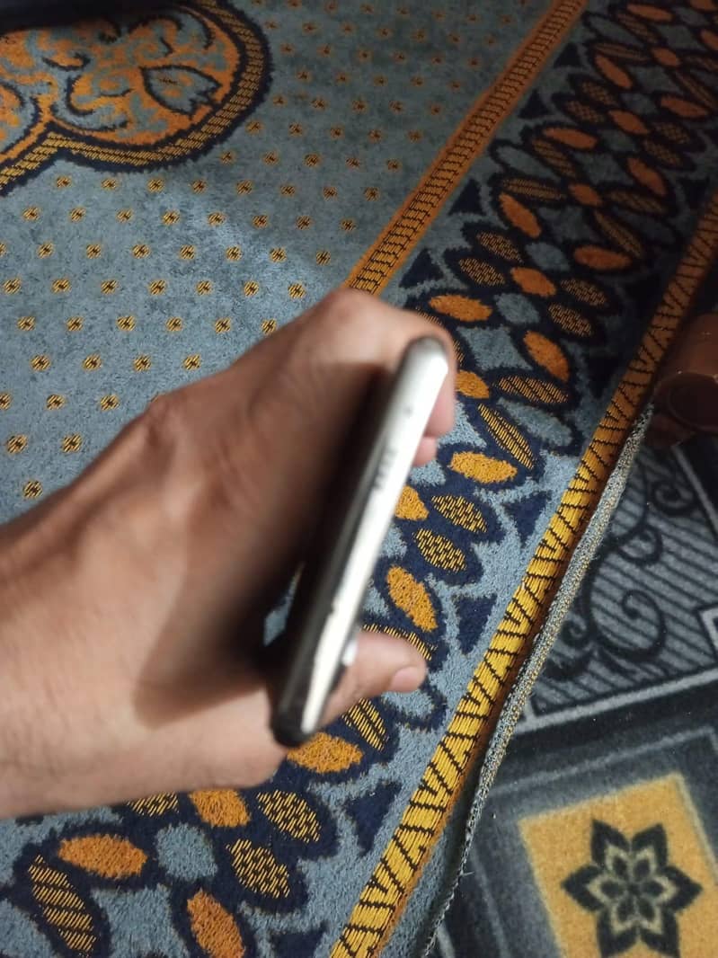 tecno camon 40 pro 4