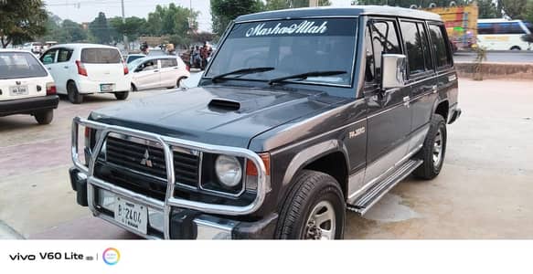 Mitsubishi Pajero Exceed jeep total genuine condition
