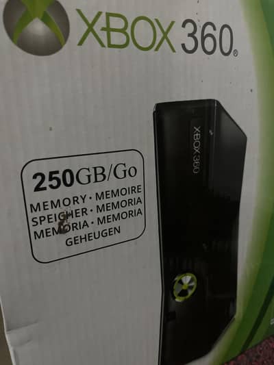Xbox 360 ultra slim with wireless 2 controllers with lots of games