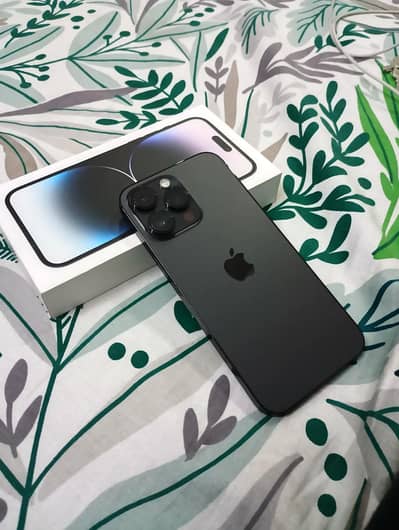 iPhone 14 Pro Max – Black | 256GB | Excellent Condition