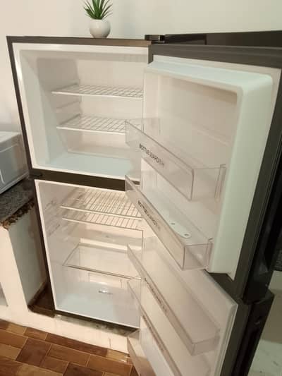Haier HRF 246