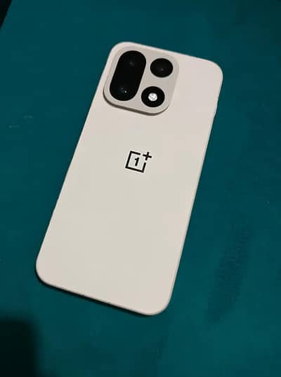 OnePlus 15 (16 gb  512 gb)