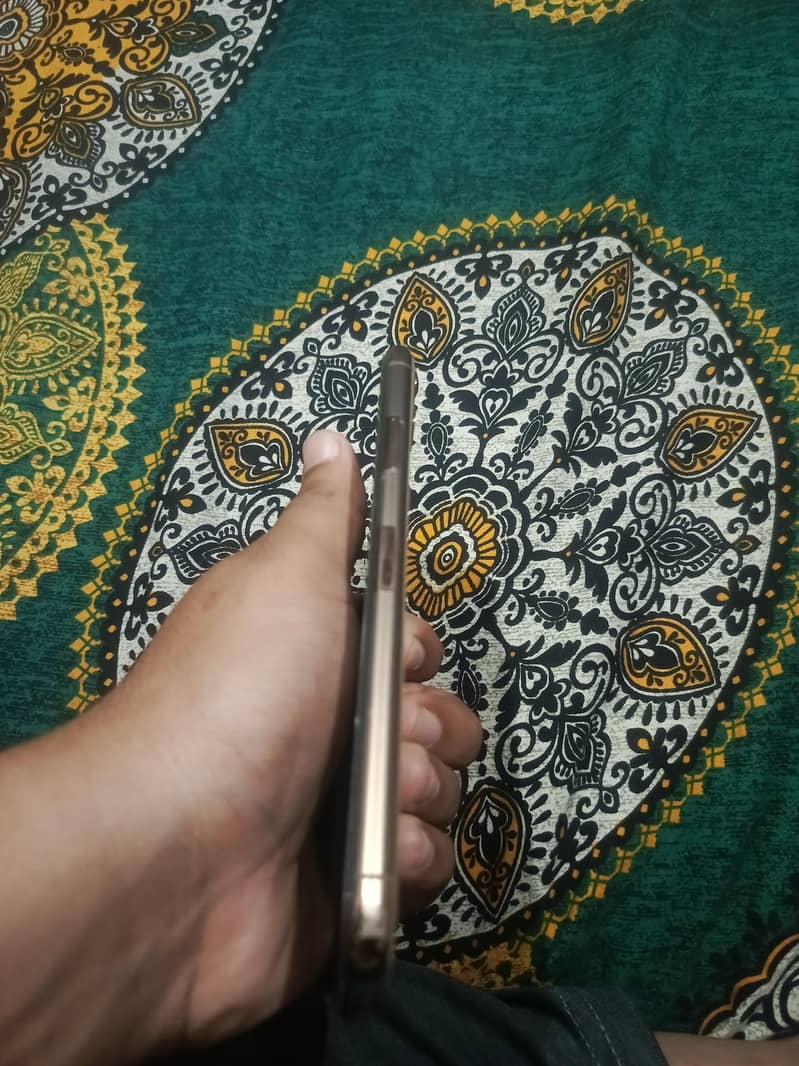 11 pro max 4