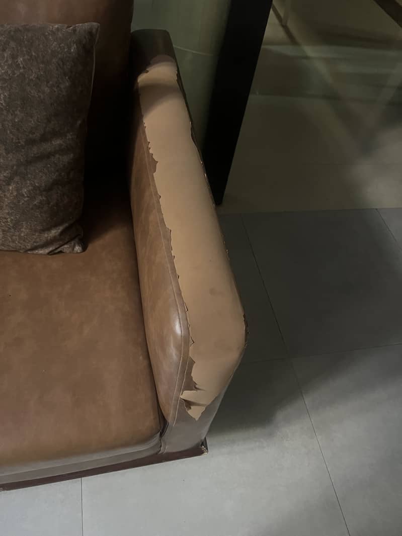 Leather sofa set 4