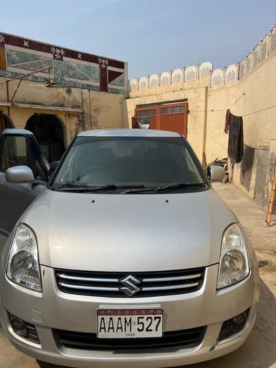 Suzuki Swift DLX 2017  03005068889