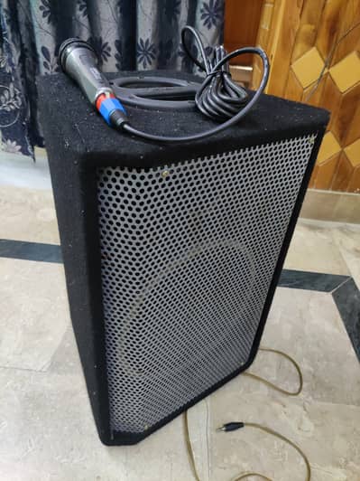 Used Peavey Sound System for Sale in Good Condition