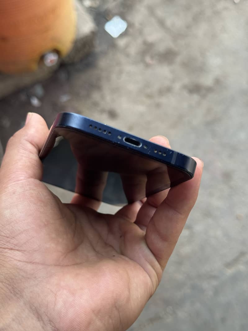 iPhone 12 Jv 3