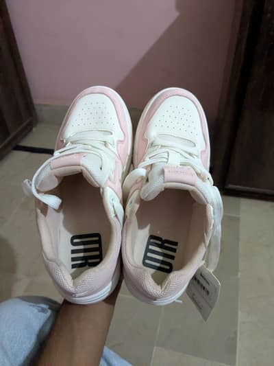 SHOES FROM OUTFITTERS