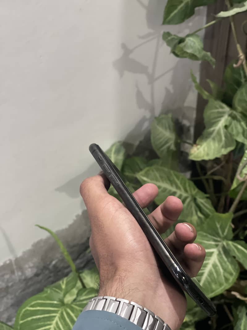 iPhone 11 Pm 1