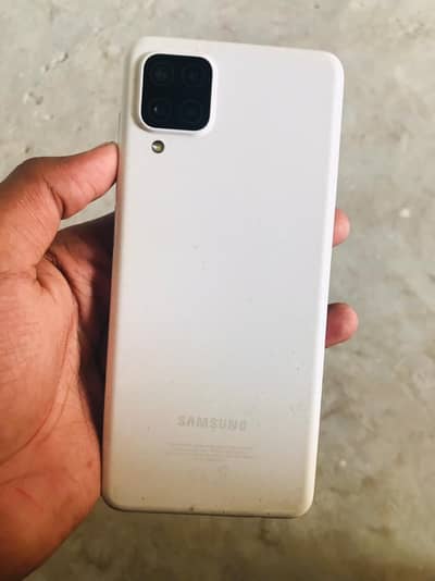 Samsung A12