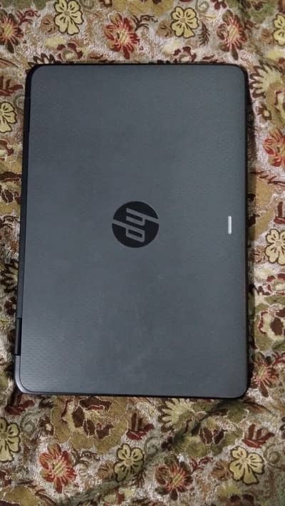 HP chromebook operating with windows 10