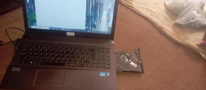 stone Core i3  4th Gen Laptop 8GB RAM 500GB HDD"