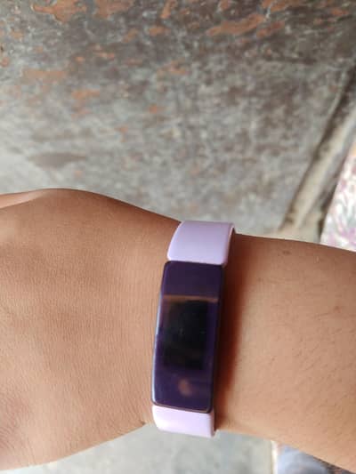 fitbit fitness watch all okay bss charger lena hoga