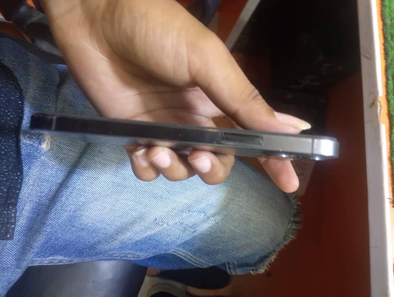 iphone 12 pro 3