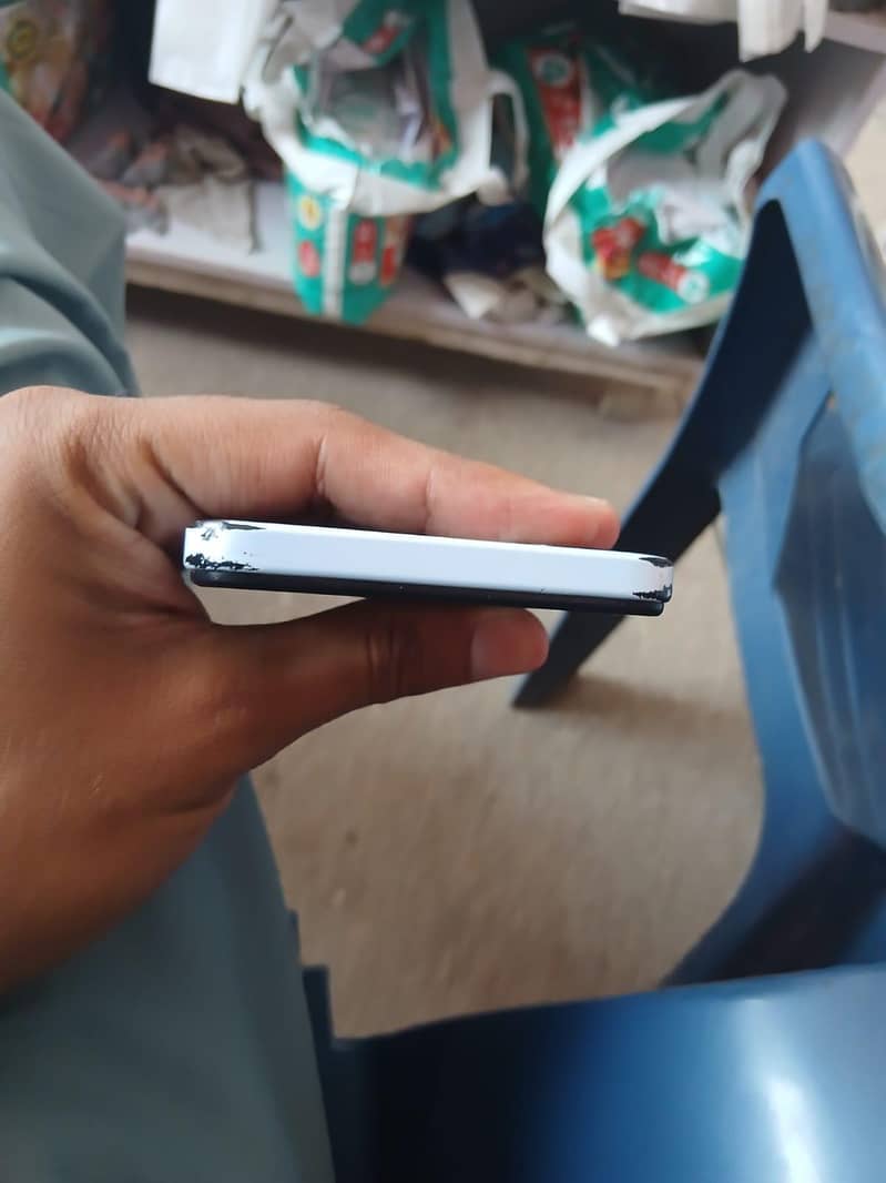 Itel p40 4