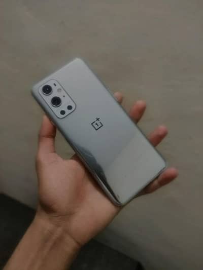 OnePlus 9 pro 5g